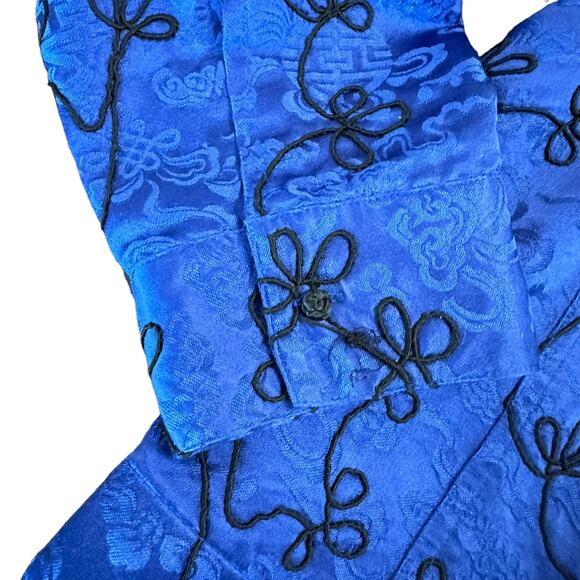 Chicos Womens cobalt blue silk light jacket with black embroidery Size 2 - Picture 2 of 5